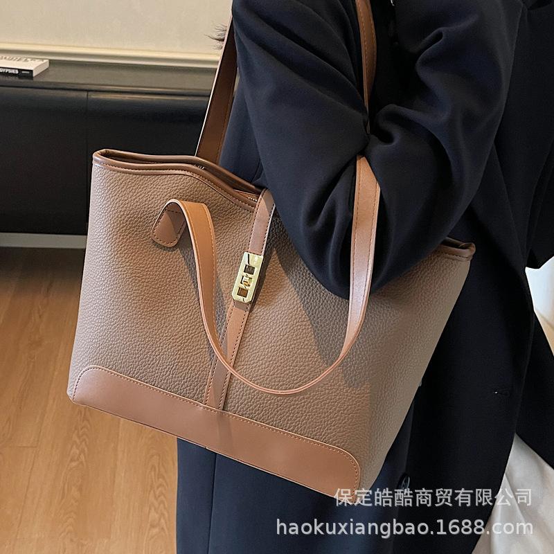 Large capacity bag women's 2025 new trendy autumn and winter retro fashion daily commuting versatile shoulder bag tote bag