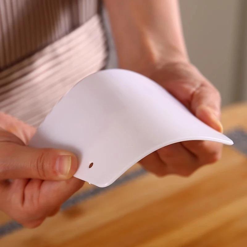 Dough Scraper Lightweight Flat Cut Reusable  Plastic Bowl Scraper Multifunctional Flexible with Hanging Hole for Kitchen