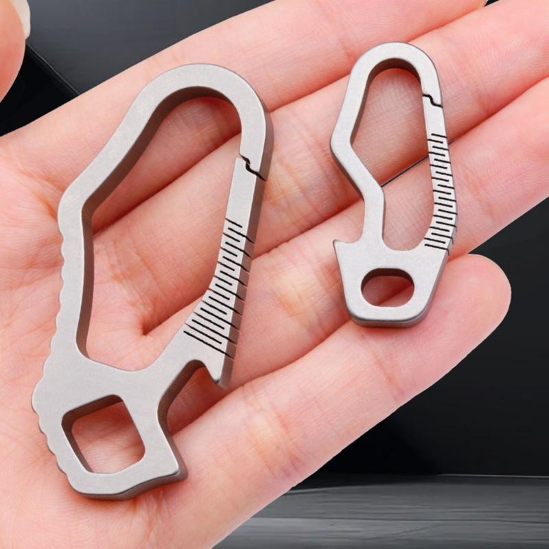 Durability Alloys Keychains Clip Carabiner with Bottle Openers Tool Compacts Carabiner for Outdoor Activity