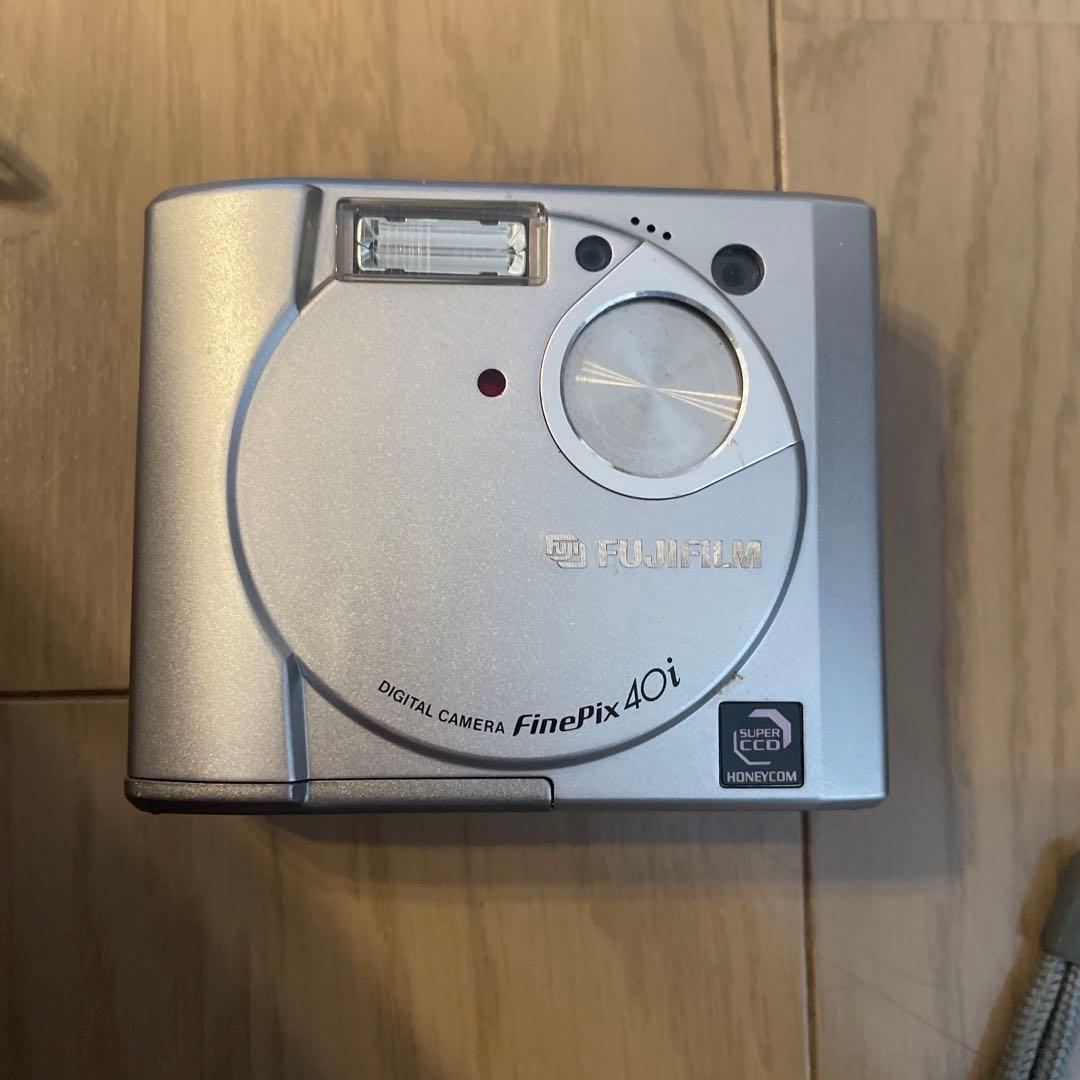 FUJIFILM FinePix 40i 2000 Compact Digital