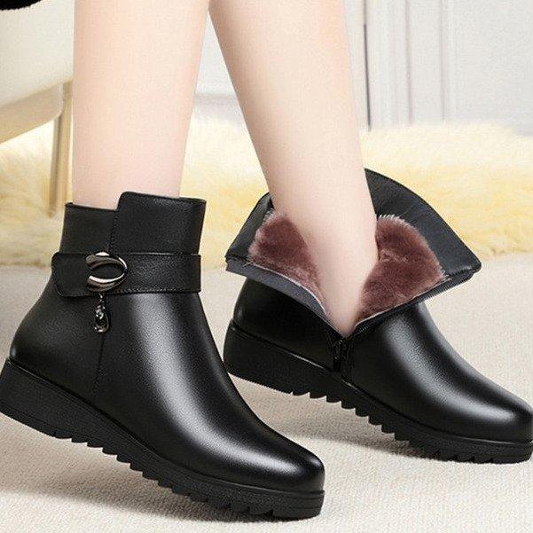 Soft Leather Mother Snow Boots Women's Winter New Velvet Cotton Boots Women's Short Boots Soft Sole Non-slip Middle-aged and Elderly Cotton Shoes