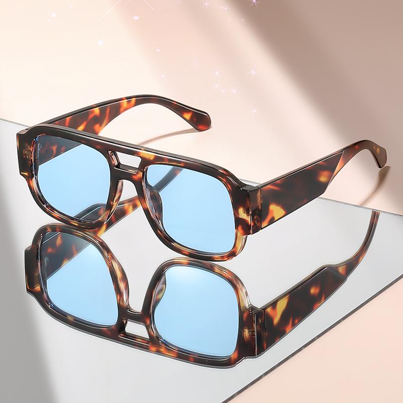 Retro Double-beam Square-framed Sunglasses for Travel, Parties, Daily Wear and Photography Decoration