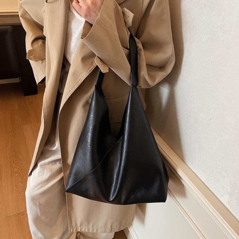 Large Capacity Retro Bag Women's Shoulder Bag Commuter Tote Bag