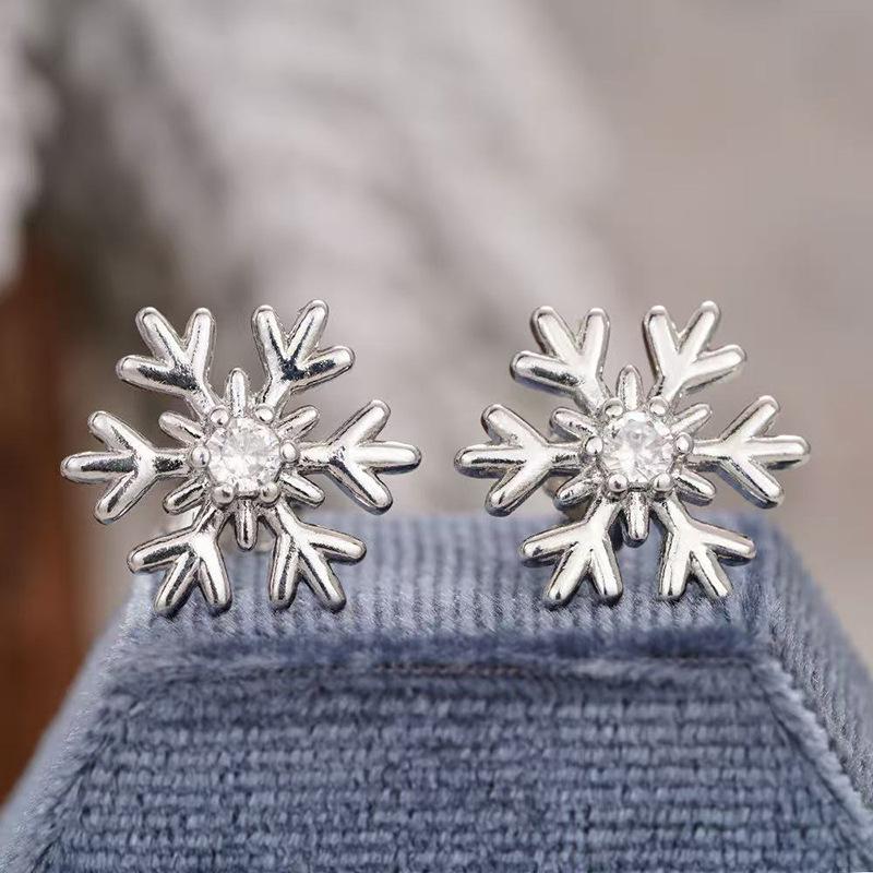 925 Sterling Silver Zircon Snowflake Stud Earrings for Women Shiny Rhinestone Crystal Jewelry for Girls Party Christmas
