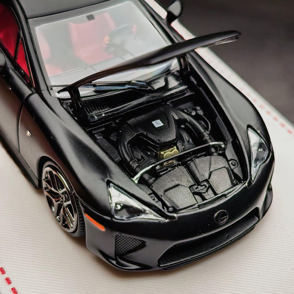 fxcr3 FH 1:64 Lexus LFA simulation static alloy car model, a festival gift toy for children, and a collectible decoration for adults.