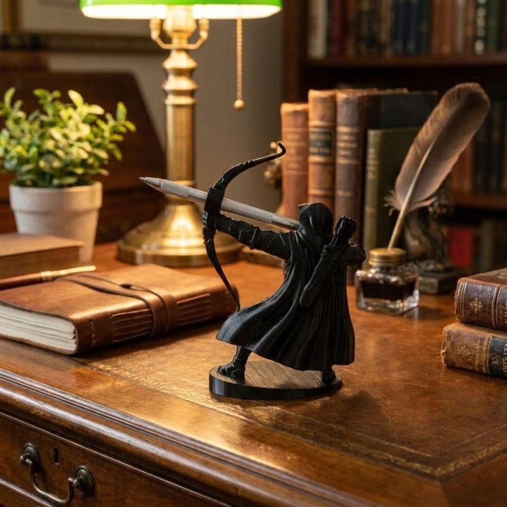 Retro Archer Pen Stand Plastic Samurai Sculpture Desk Pen Holder Knight Pen Holder Desktop Decor