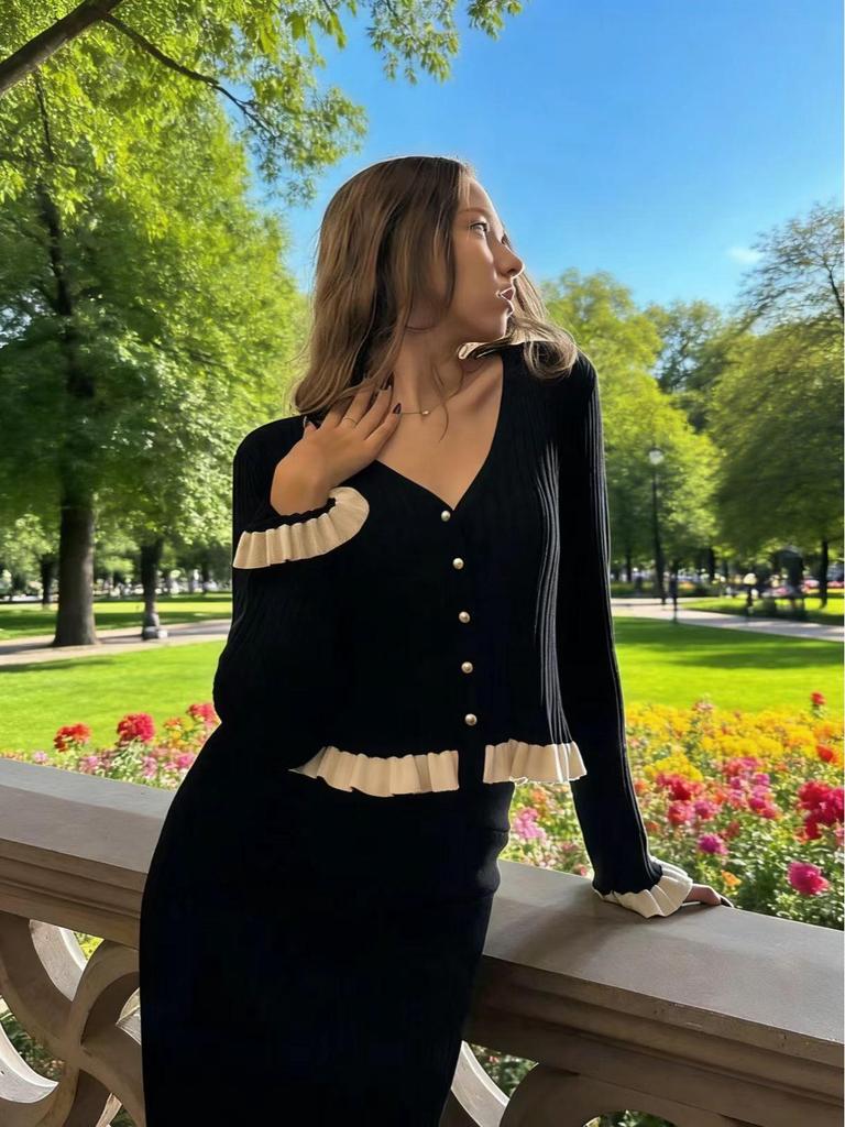 European Chic Autumn/Winter Women's Knit Cardigan & Skirt Set with Elegant French Ruffles