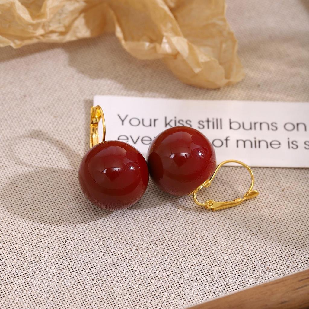French Retro Ankara Red Vintage Round Bead Earrings - Autumn/Winter High-End INS Style Temperament Dangles