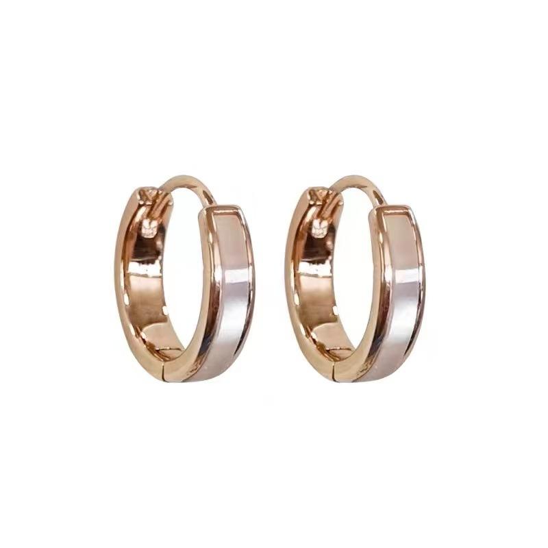 

Simple and Elegant Stud Earrings for Women, New Style, Niche, High-end, Sophisticated, Cool and Calm Style, Design Ear Loop