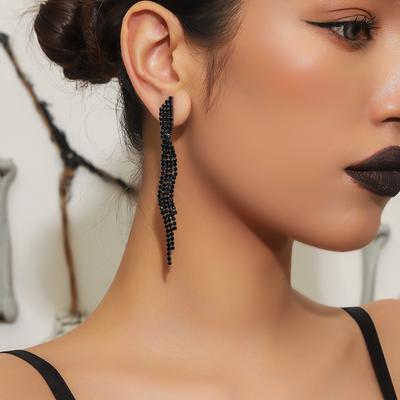 Klassische schwarze lange Fransenohrringe Anti-Allergie Strass Stecker