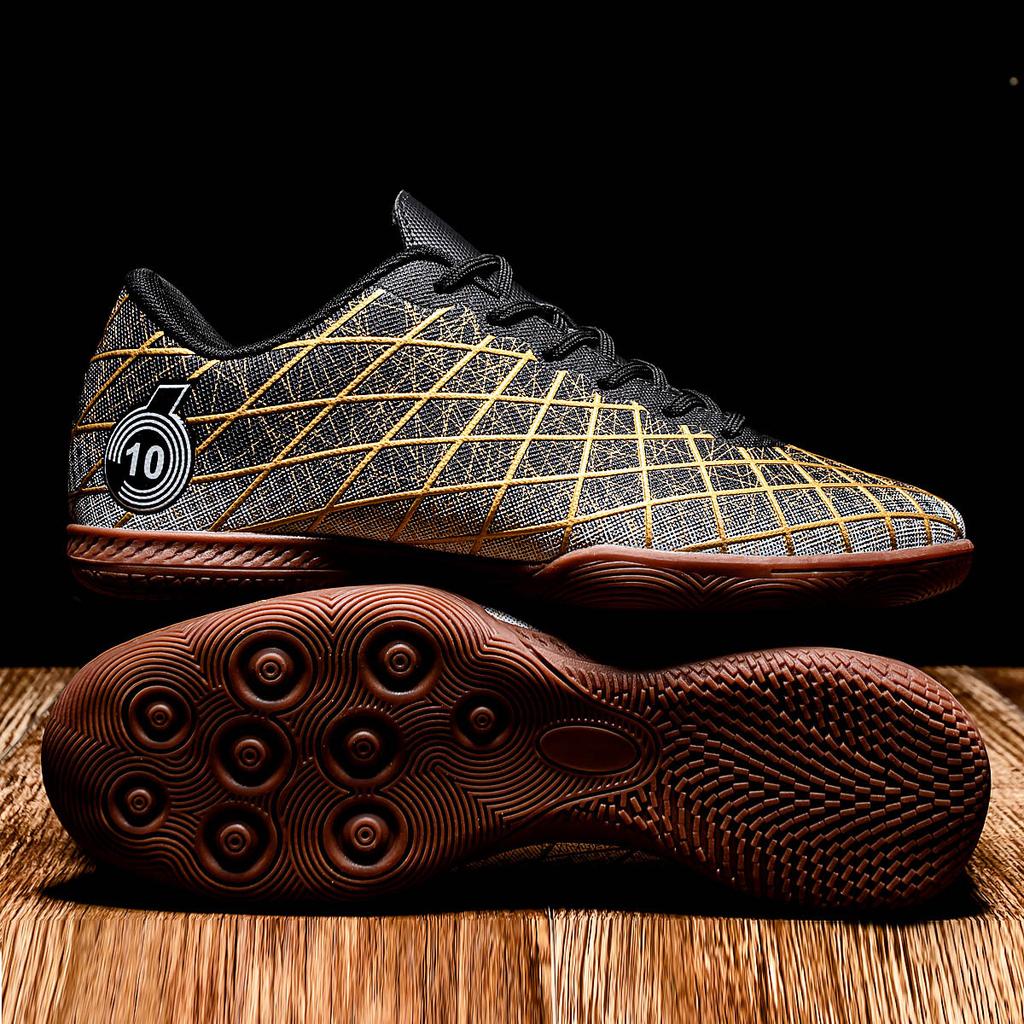 New Indoor Flat-soled Football Shoes Futsal Football Shoes Large Size Beef Tendon Sole Wooden Floor Training Football Shoes