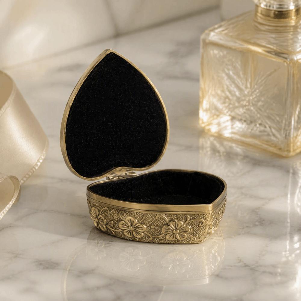 Heart Shape Metal Jewelry Box Carved Flower Heart Jewelry Box Antique Collection