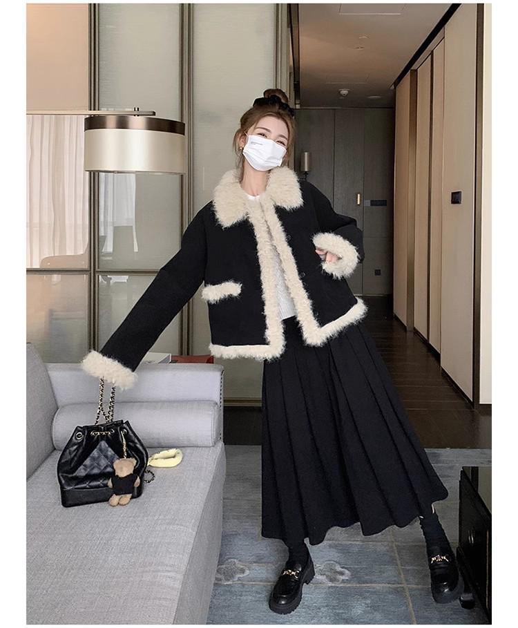 2023 Winter Women's Retro Lambswool & Cotton-Padded Jacket