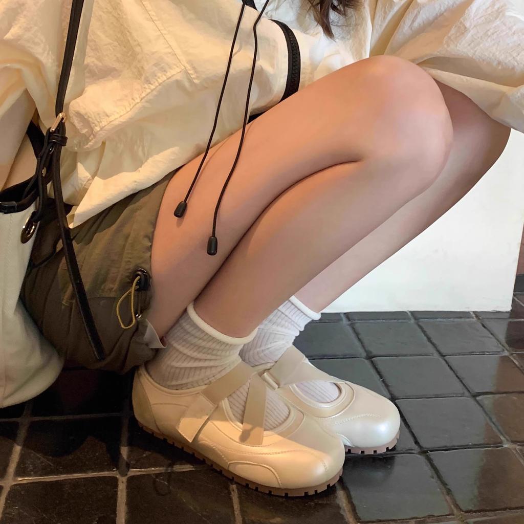 Ugly cute Velcro single shoes women's summer new cross-strap flat-bottomed breathable Mary Jane shoes