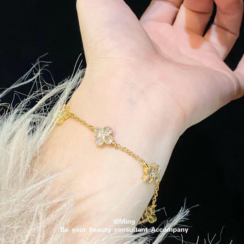 Elegant Four Leaf Clover Charm Bracelet Women Small Gold Plated Copper With Zircon Accents Minimalist Daily Wear Jewelry