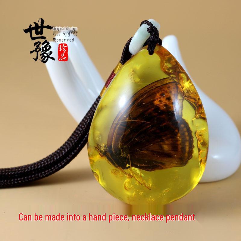 Collar de Mariposa Ámbar con Colgante de Escorpión - Creativo Amuleto de Gota de Lágrima Cadena para Suéter Accesorio