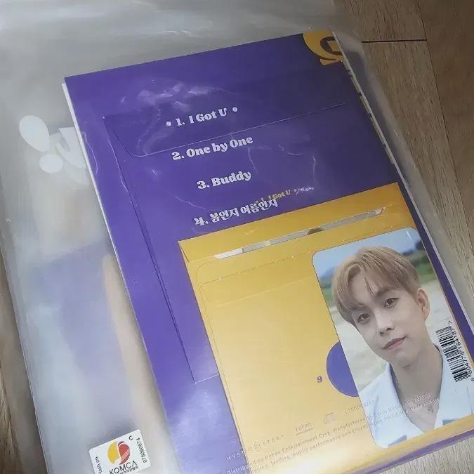 

LUCY Гача Распечатанный Альбом