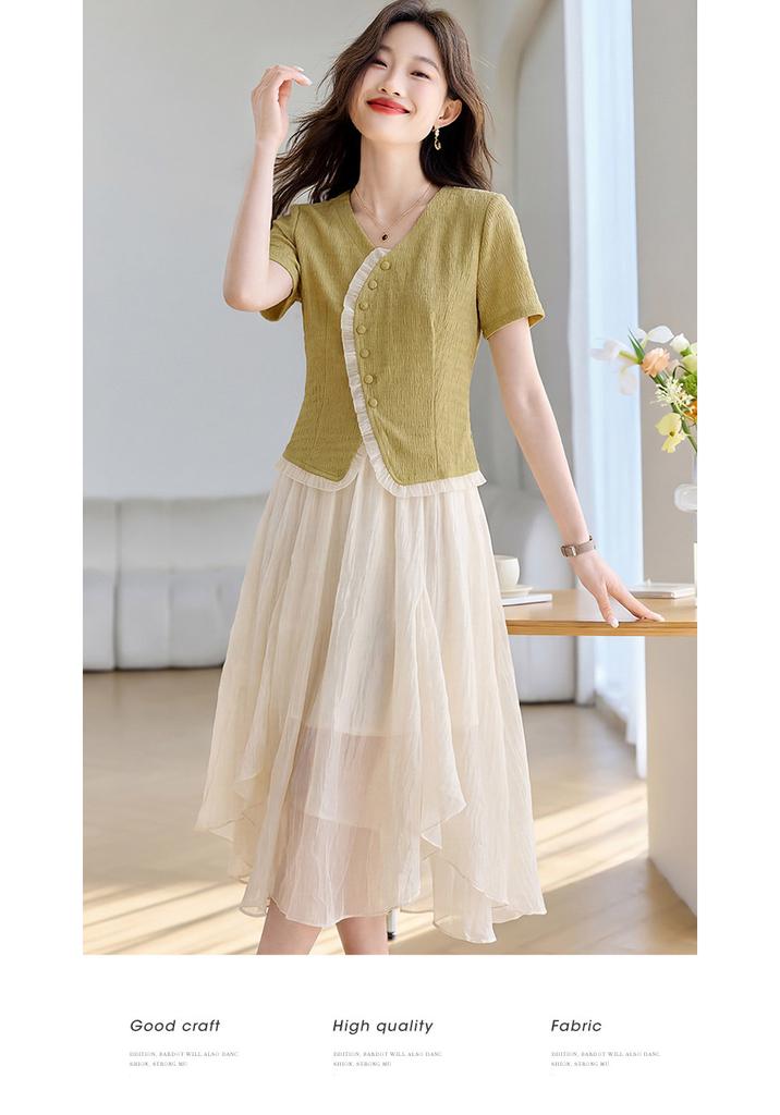 Women's high-end two-piece set [top+half skirt] Comfortable women's skirt for spring and summer outings commuting versatile skirt