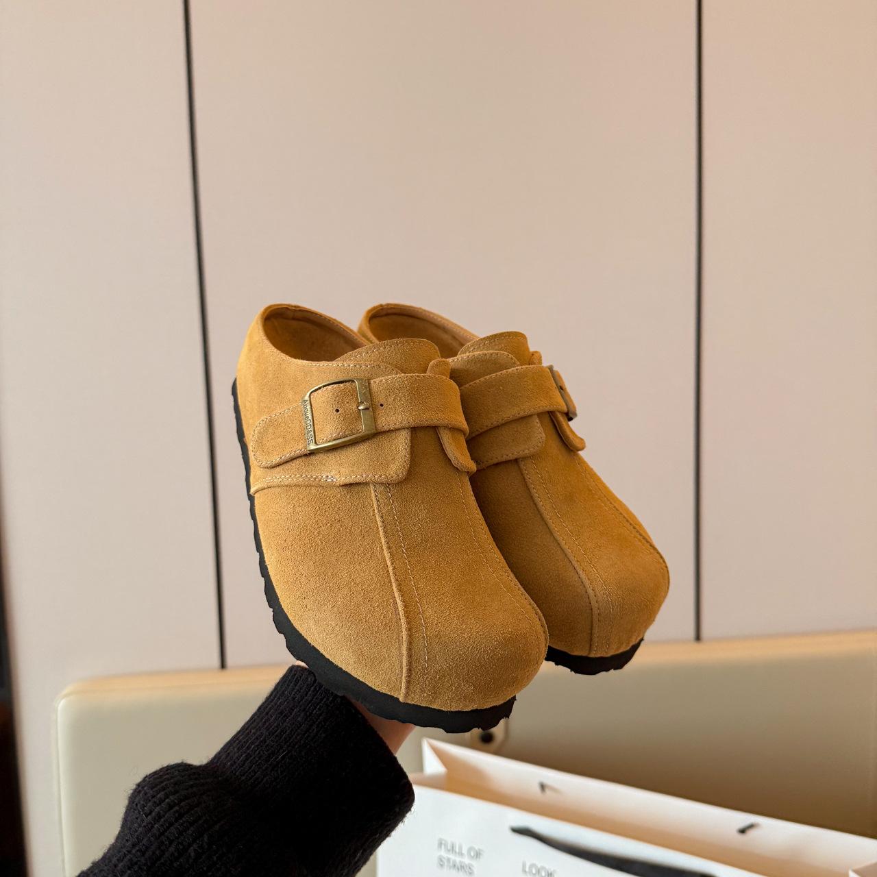 

Носите педаль толстой подошвы тапочки для женщин, Chunqiu Boken ретро новые полутапочки для женщин, мягкая кожа 2025 сумка голова ленивый 40 жёлтый