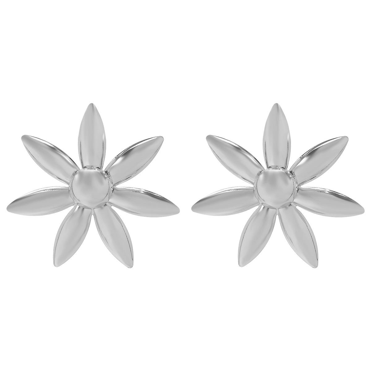 Европейский американский повседневный стиль Ретро Преувеличенные серьги-подсолнухи Легкая роскошь Металлическая текстура Цветочные пусеты для женщин белый