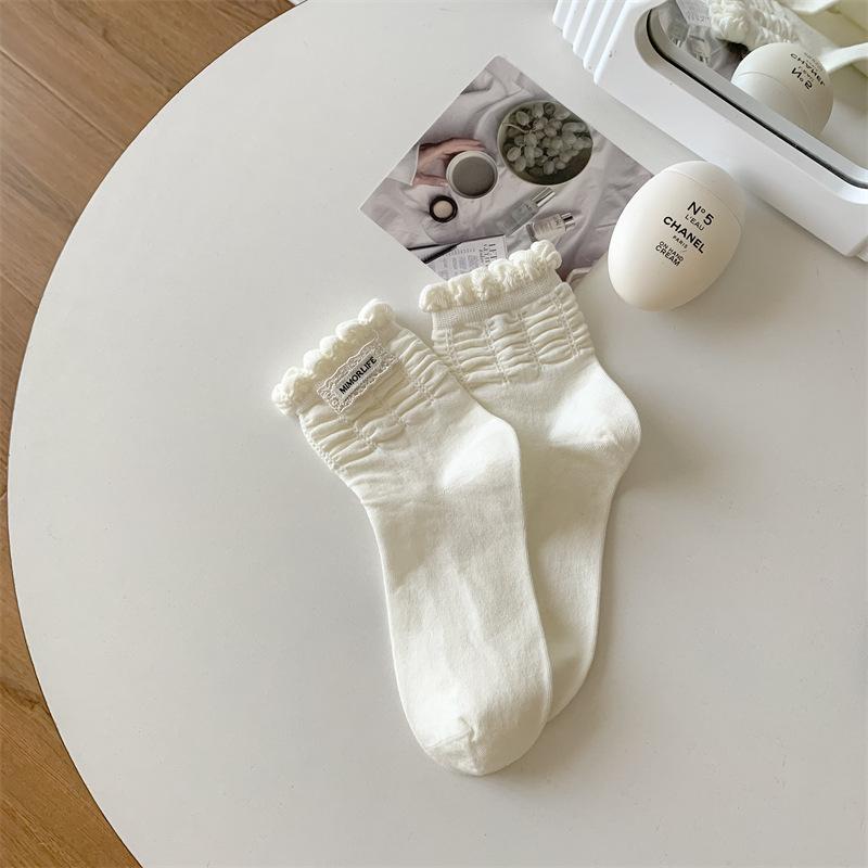 

Autumn English Fabric Label Solid Color Socks, Versatile Pleated Lace Mid-calf Socks for Women, Pile Socks 1 pair білий