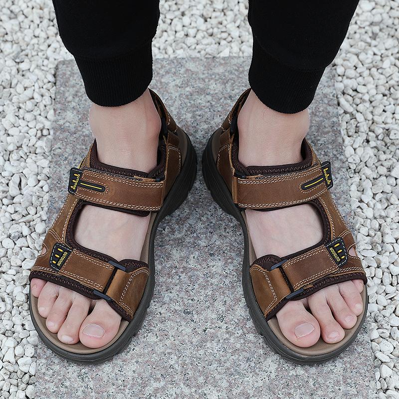 Fashion Golden Sapling Summer Shoes Genuine Leather Sandals Outdoor Men's Beach Sandals Leisure Flats Retro Footwear Men Casual Moccasin