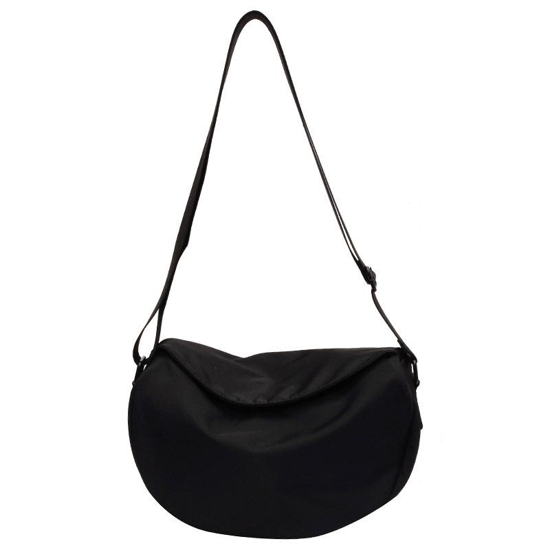 

Fashion casual large-capacity messenger bag fashionable and popular new shoulder bag Korean version ins women s bag dumpling bag чёрный