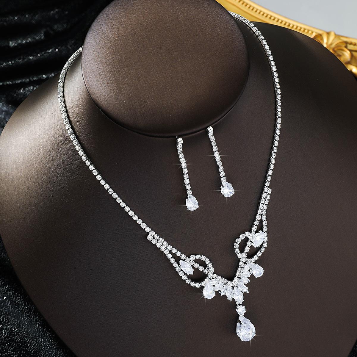 

Набор из 3 модных женских колье и серег с дизайном из стразов и капель воды, подходит для свадеб, вечеринок и h