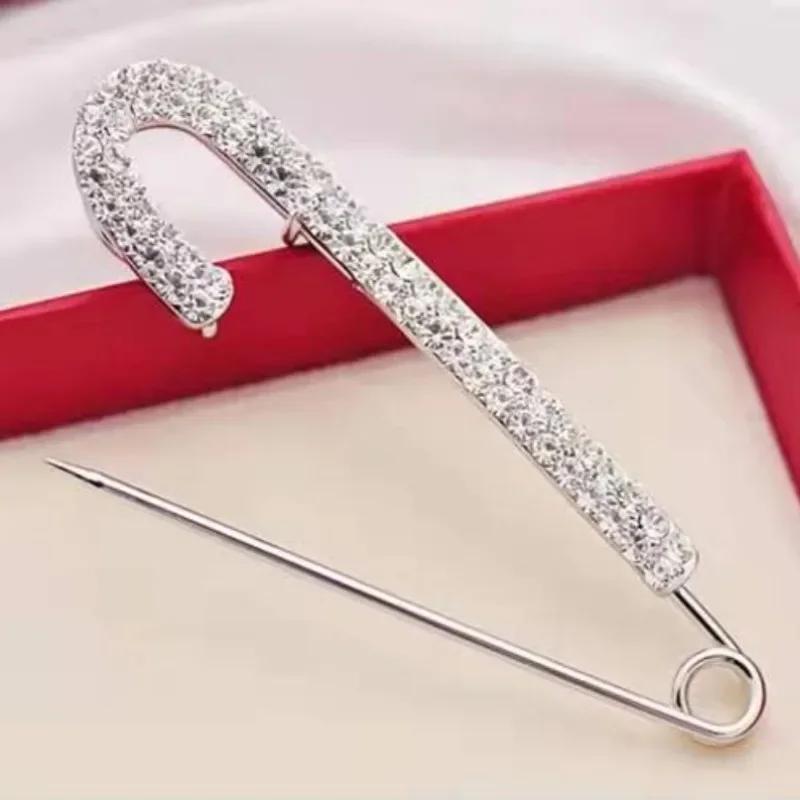 

Милые булавки из сплава со стразами для брюк, регулировки талии, женский кардиган, шарф, шаль, броши безопасности, корейские простые роскошные ювелирные изделия серебряный