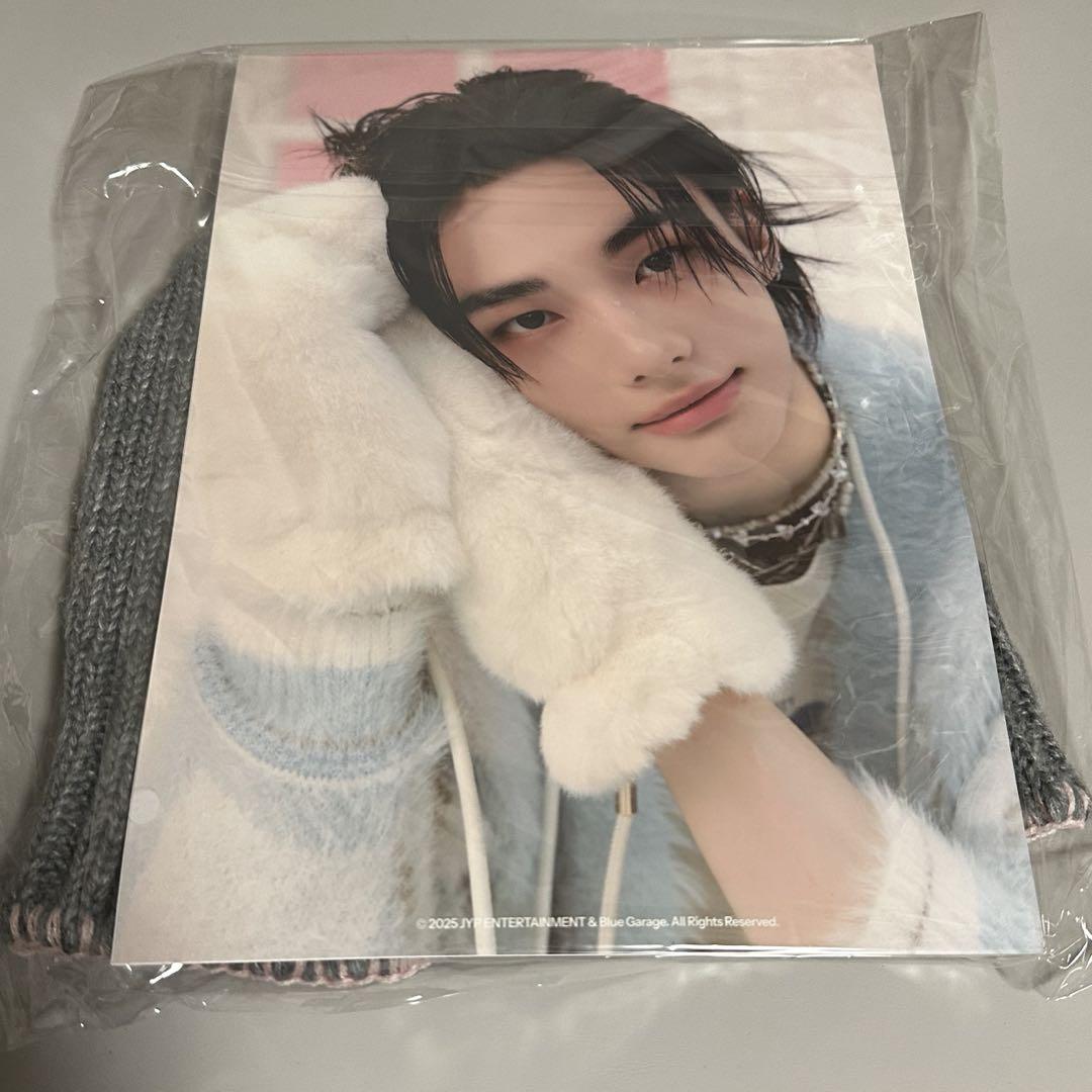 

[Б/У] Stray Kids Корея Шапка-бини Хёнджин Постер Genielet