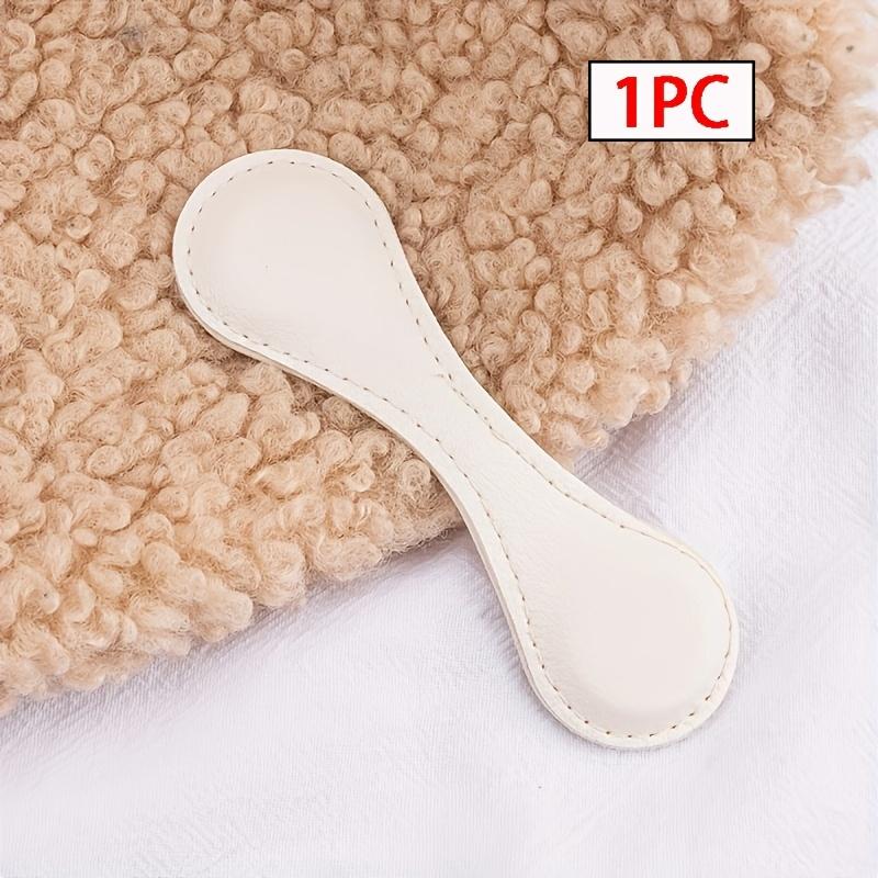 

Fixed magnetic buckle at the bottom of the pants, changed the length of the pants legs, and shortened the cuffs білий