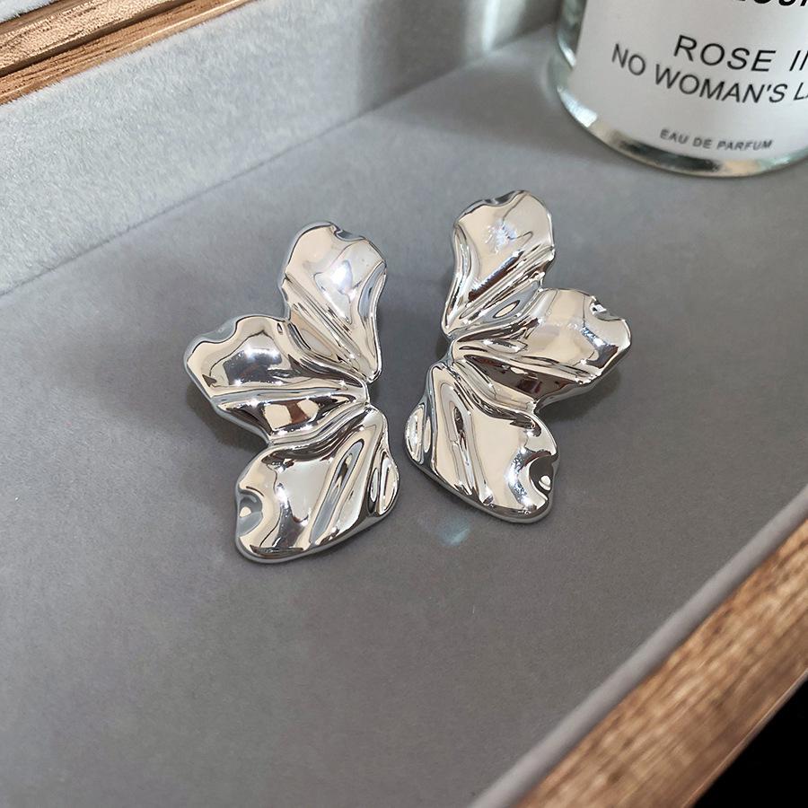 French Retro Luxury Silver Pearl Tassel Stud Earrings - Elegant and Versatile for Women