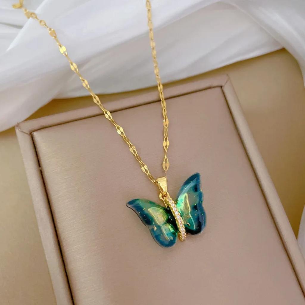 1pcs Gold Butterfly Series Copper Encrusted Zircon Pendant Titanium Steel Chain Simple And Elegant Necklace