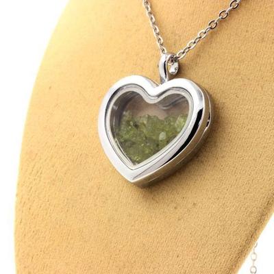 Stones and Minerals. Raw Peridot Necklace. Heart Model.