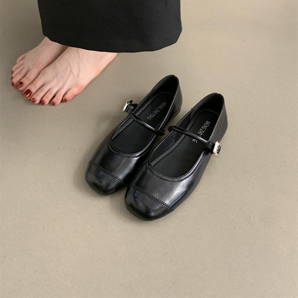 Square Head Light Mouth Versatile Flat Silver Mary Jane Single Shoes Women's 2025 New Summer French with Skirt Small Leather Shoes
