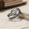 Fashion 8mm Men Stainless Steel Celtic Trinity Knot Rings Inlaid Black Carbon Fiber Rings For Men Women Wedding Band Jewelry