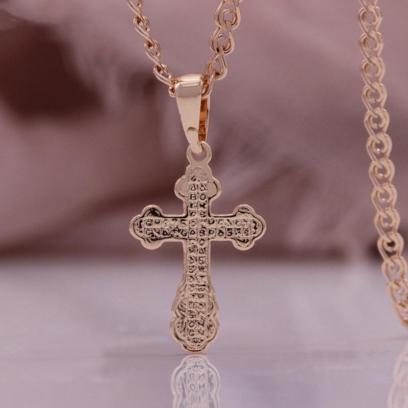 Rose Gold Color Cross Pendant Necklace Women's Elegant Color-preserving Clavicle Chain Personalized Pendant Necklace Jewelry