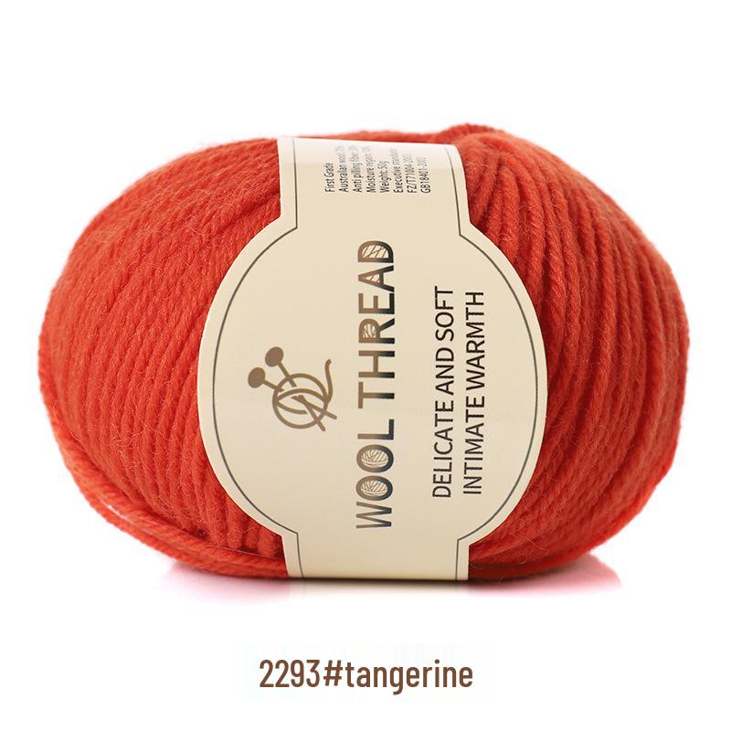 Medium-Thick Cashmere Wool Yarn for Hand-Knitted Baby and Child Scarves and Sweaters, with Knitting Needles.