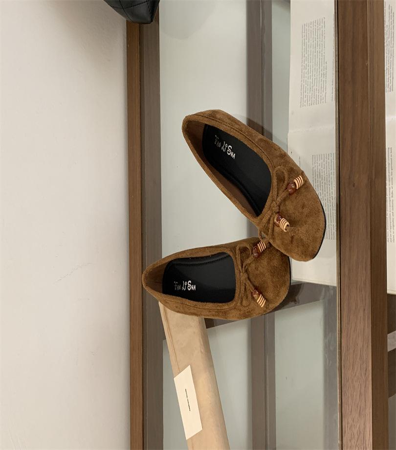 

Ретро замшевые поздневечерние ветровые банты круглый носок мелкий вырез туфли дуду универсальные не устают ноги балетки на плоской подошве одинарные туфли женские 39 светло-коричневого