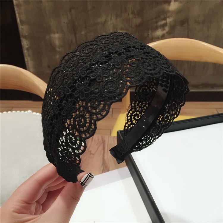 Fashion Women Lace Hairbands Wide Hair Hoop No-slip Lady Flower Hollow Headbands with Teeth Elegant Female Hair Accessories