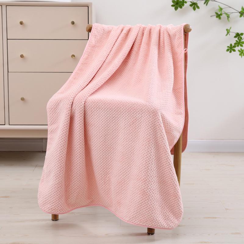 Tilpasset Broderi Fortykket Korallfleece Håndkle: Absorberende Bade-, Trenings- og Bassenghåndkle