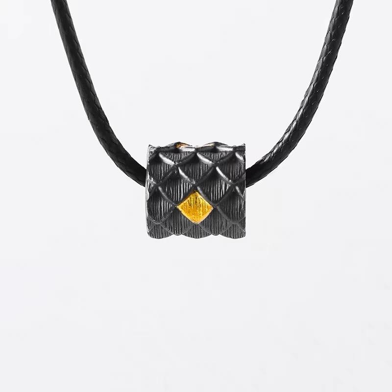 

Dragon Scale Inverse Scale Small Waist Necklace Pendant Boys Collarbone Chain Pendant Necklace