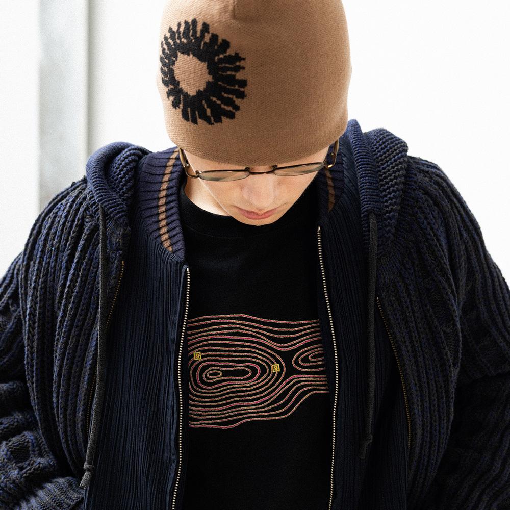 999Hyumeoniti Logo Symbol Jacquard Beanie (Burgundy)