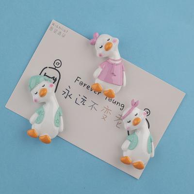 Simple Creative Cartoon Cute Crooked Duck Magnetic Resin Home Refrigerator Stickers Three-dimensional Magnetic Suction