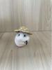 Peluche Criceto Scatola Cieca - Carino Ornamento per Auto con Cappello di Paglia