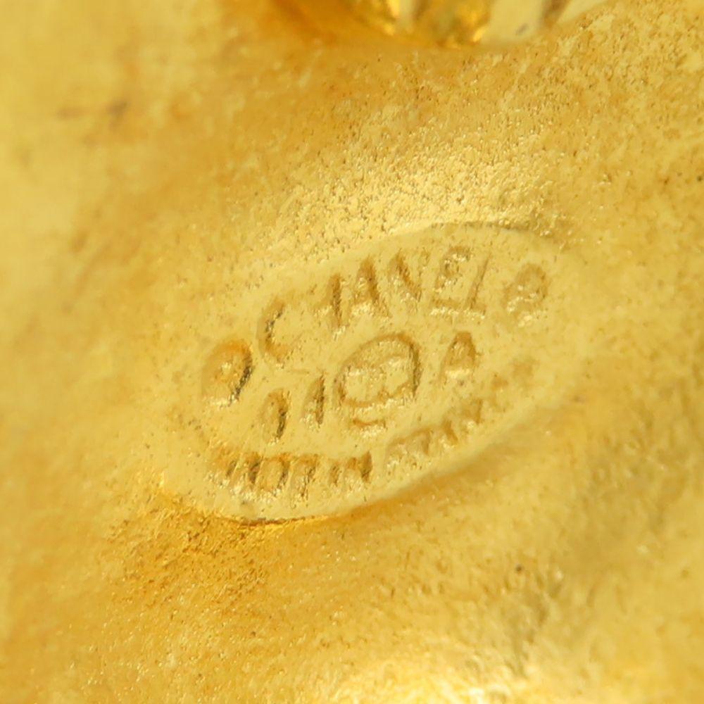 Used CHANEL Earring COCO Mark metal 18.4g gold plating