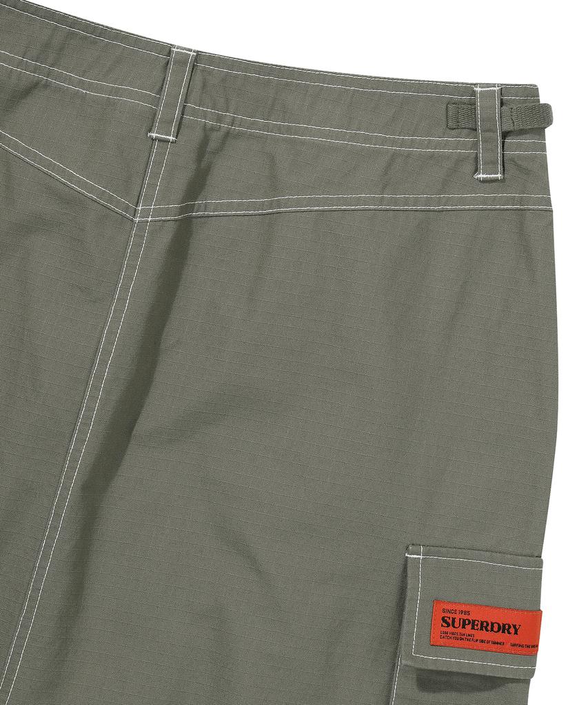 Syupeodeulai W Long Cargo Skirt Olive