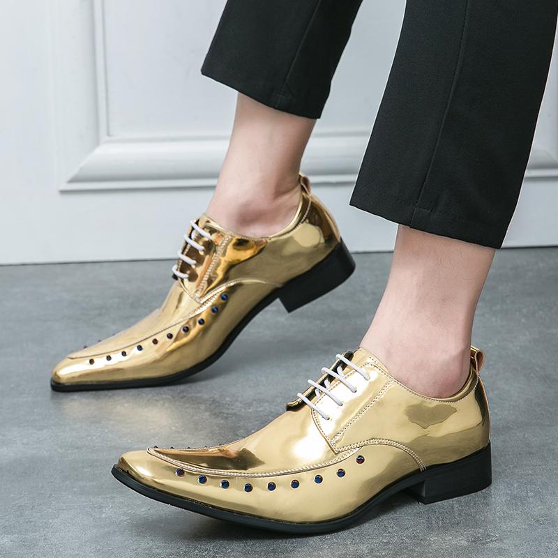 Módní pánské boty 2024 Zlaté módní Chelsea boty pro muže Luxusní značka Klasické pánské boty na svatbu Lesklé univerzální pánské boty Oxford