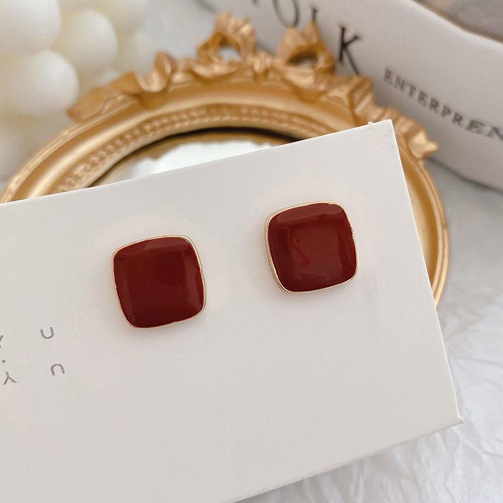 Wine Red Glazed Square Earrings: Trendy 2022 High-End Studs for Women with Silver Needle.