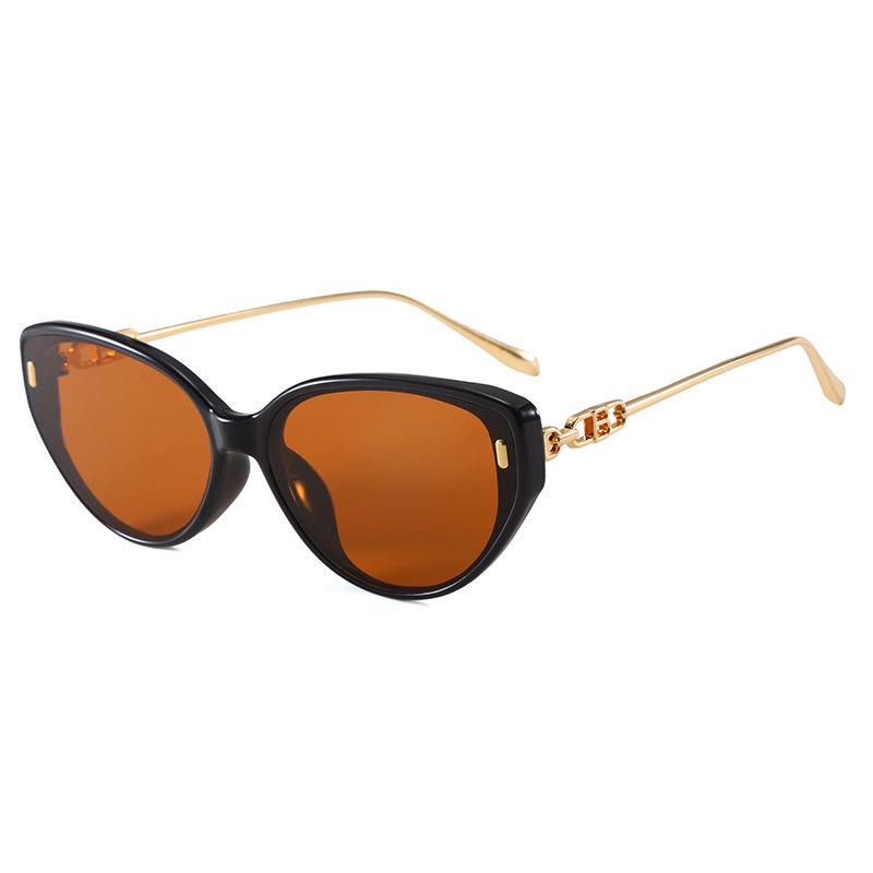 2025 High-End Cat-Eye Retro Sunglasses for Women - Small Frame, Street Style, Anti-UV